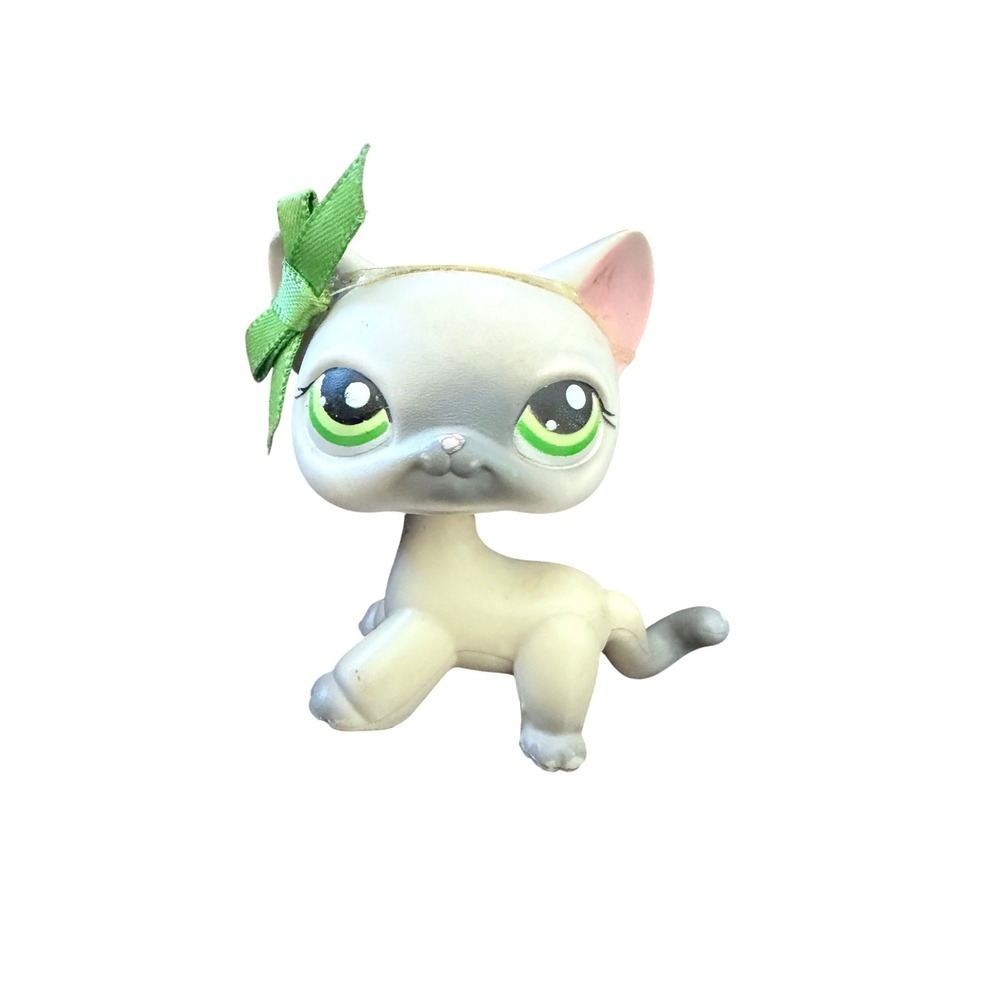 Littlest Pet Shop LPS Shorthair Cat Grey White Green Eyes Hasbro